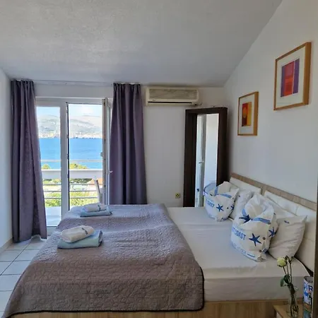 Apartman Silva With A View Of Sea Trogir