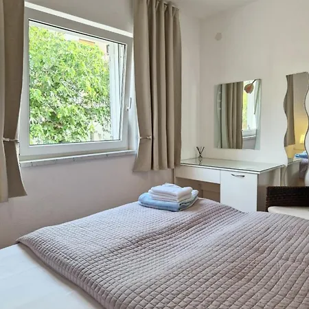 Apartman Silva With A View Of Sea