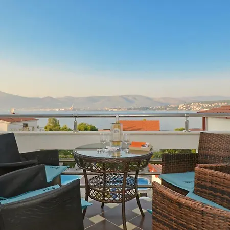 Silva With A View Of Sea Трогир
